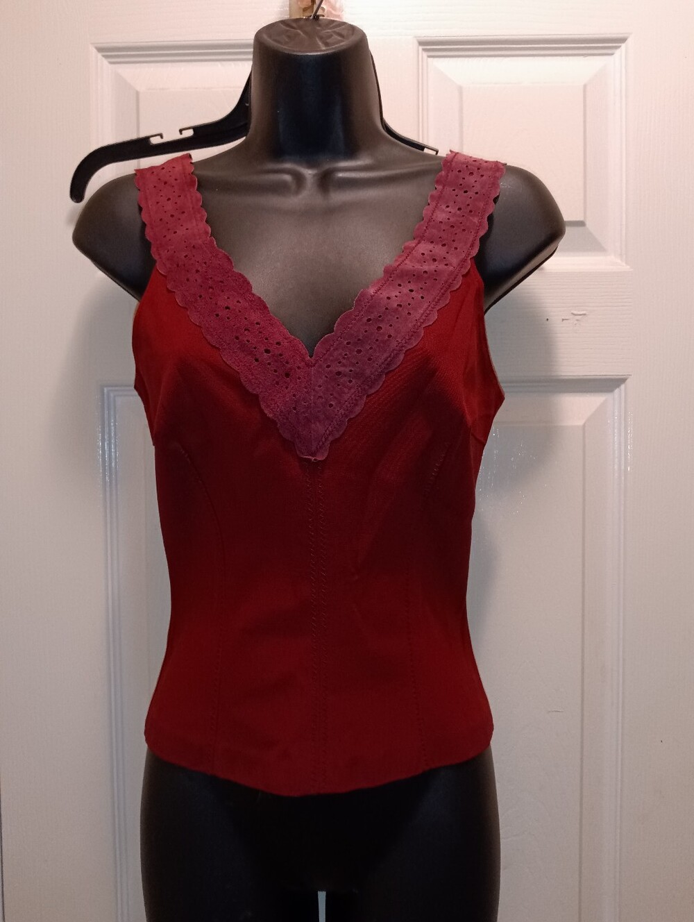 Maria Bianca Nero Form Flattering Burgundy Lace-Trim V-Neck Camisole